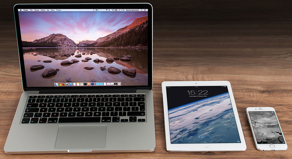 Photo of Macbook Pro, iPad and iPhone